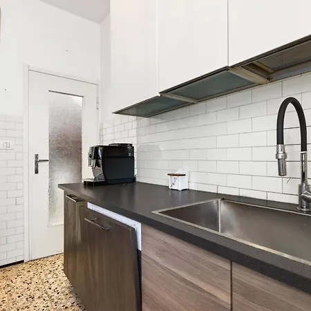 Lecco Retreat With Terrace & Free Parking *